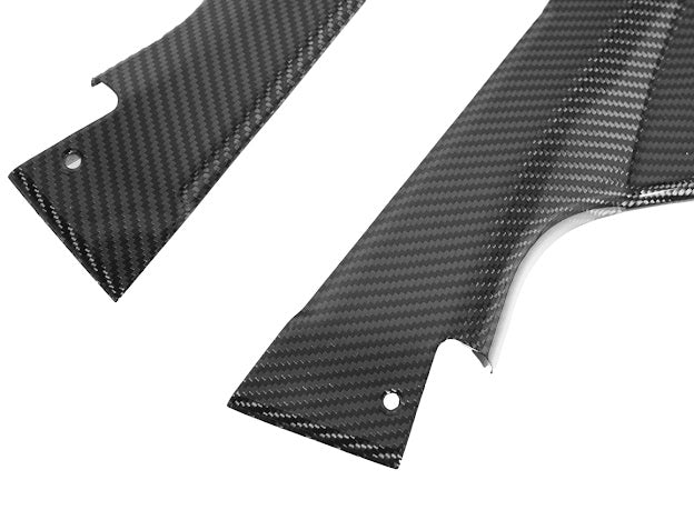 2020+ CHEVROLET CORVETTE C8 COUPE | CARBON FIBER ENGINE BAY CORNER VENT COVER