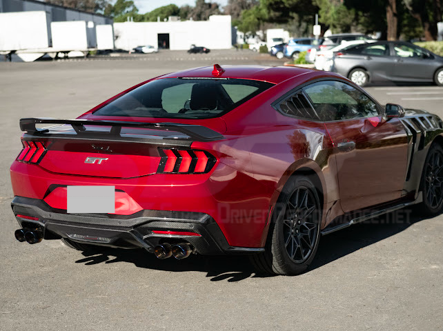 2024-UP FORD MUSTANG | DARKHORSE STYLE GLOSSY BLACK REAR TRUNK LID WING SPOILER