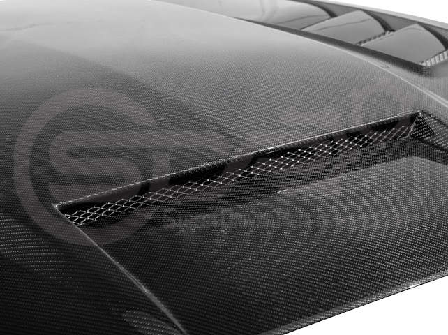 2015-2017 FORD MUSTANG S550 | TERMINATOR STYLE CARBON FIBER FRONT AIR VENTED HOOD