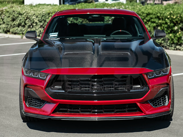 2024-UP FORD MUSTANG S650 | S550 SUPER SNAKE STYLE CARBON FIBER FRONT VENTED HOOD