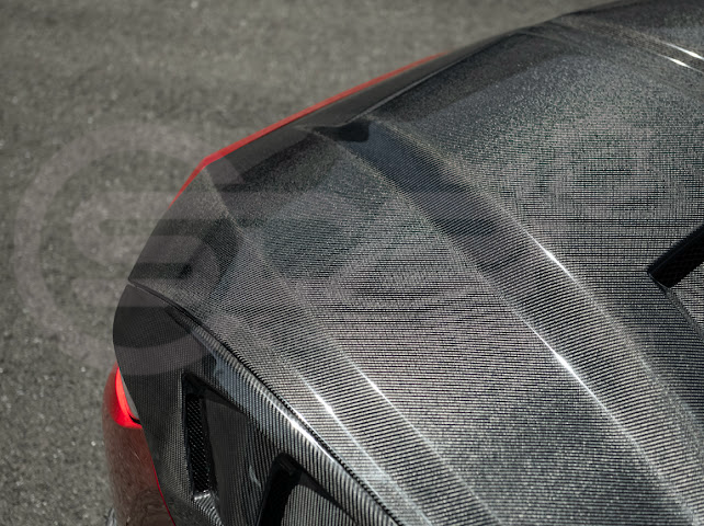 2024-UP FORD MUSTANG S650 | S550 SUPER SNAKE STYLE CARBON FIBER FRONT VENTED HOOD