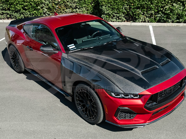 2024-UP FORD MUSTANG S650 | S550 SUPER SNAKE STYLE CARBON FIBER FRONT VENTED HOOD