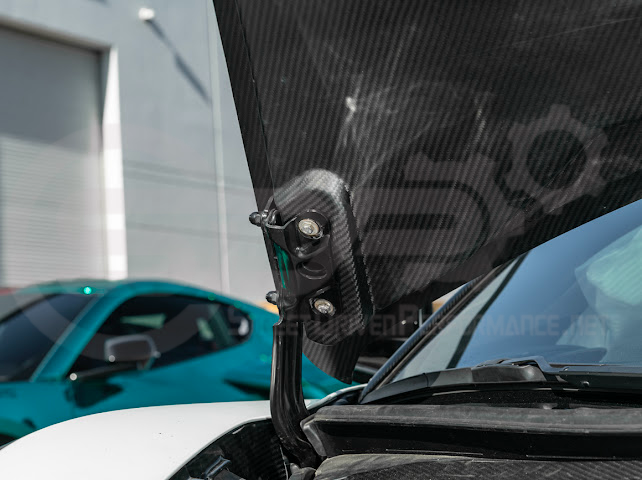 2020-PRESENT CHEVROLET CORVETTE C8 | SDP PERFORMANCE TRACK STYLE DOUBLE SIDED DRY CARBON FIBER FRONT HOOD