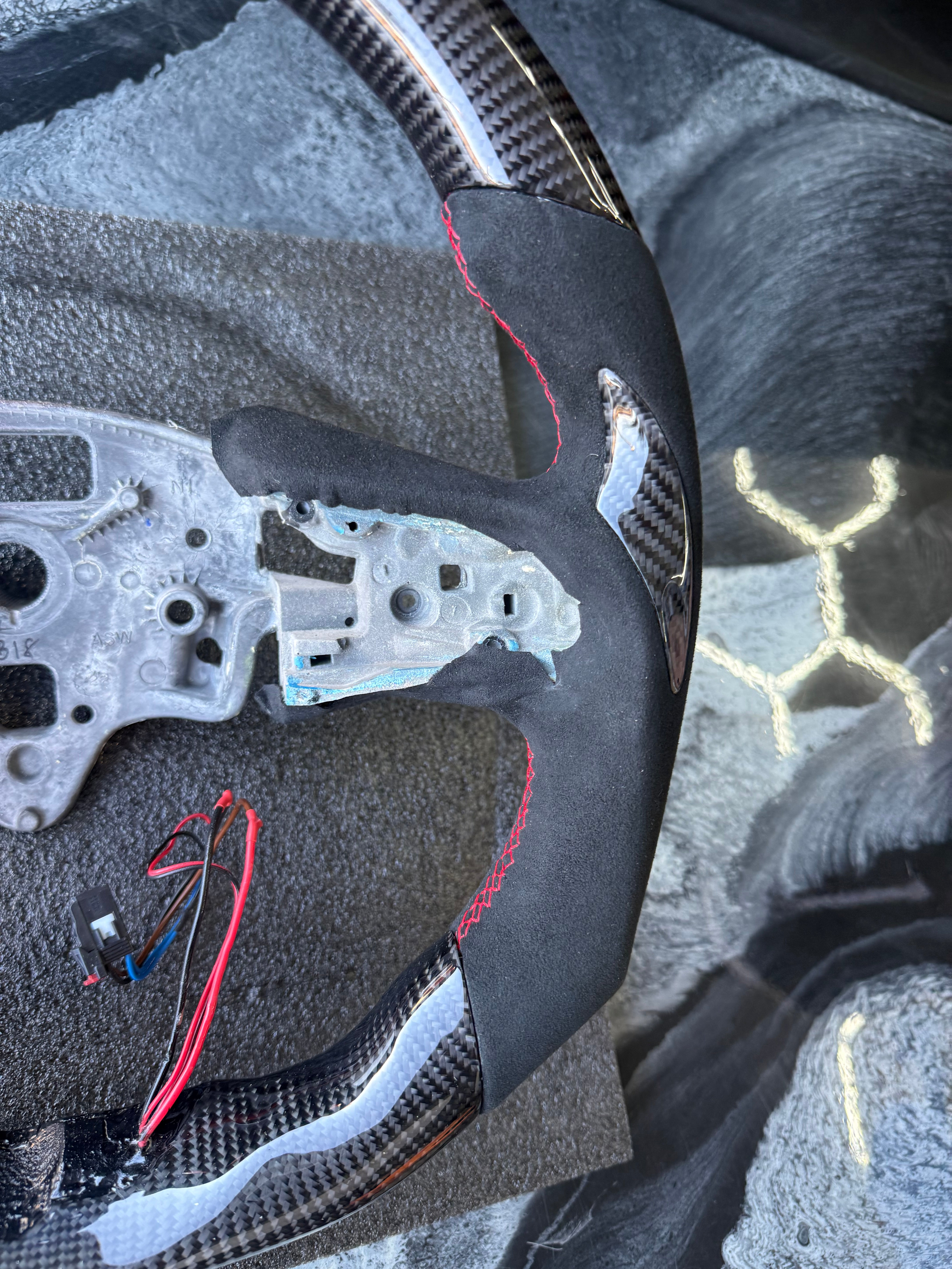 2020 - 2024+ Cadillac CT4-V Blackwing / CT5-V Blackwing - Heated Carbon Fiber Steering Wheel