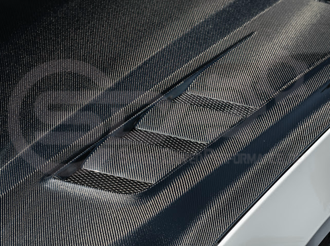 2018-2023 FORD MUSTANG S550 | TERMINATOR STYLE CARBON FIBER FRONT AIR VENTED HOOD