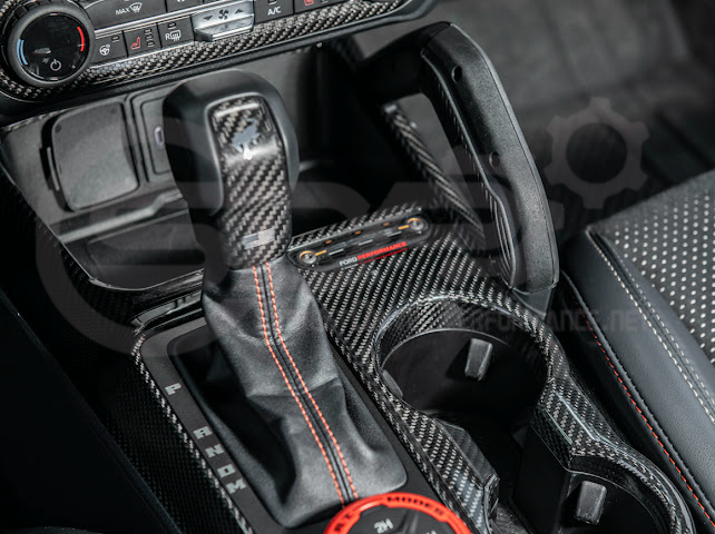 2021-UP FORD BRONCO CARBON FIBER GEAR SHIFT PANEL TRIM COVER