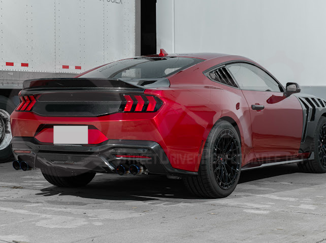 2024-Up Ford Mustang S650 | Factory Integrated Ducktail Style Carbon Fiber Replacement Rear Trunk Lid