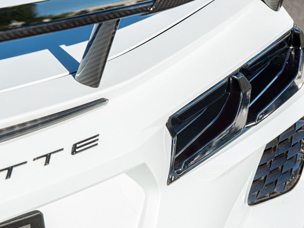 2020+ CHEVROLET CORVETTE C8 DARK TINTED REAR LIGHT COVER