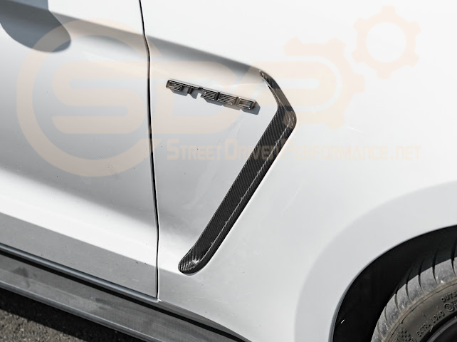 2015-20 FORD MUSTANG | CARBON FIBER FRONT SIDE FENDER VENT COVER