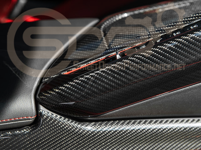2020-Up Corvette C8 | CARBON FIBER Center Console Armrest Right Trim Panel Cover