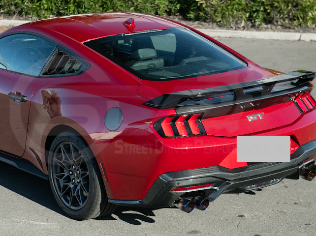 2024-UP FORD MUSTANG S650 | FACTORY STYLE DRY CARBON FIBER SIDE FENDER FUEL TANK GAS LID COVER