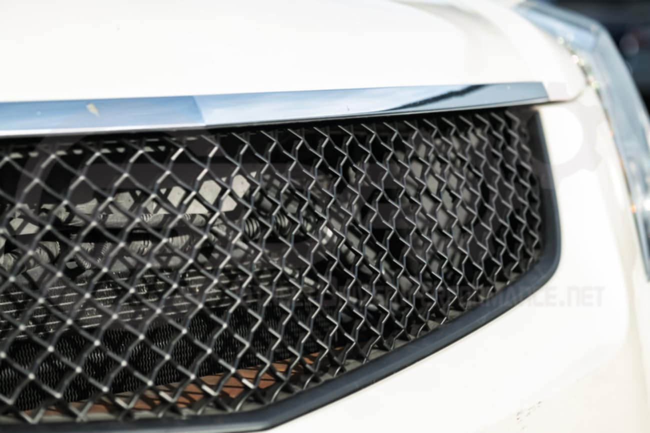 2009-2015 CTS-V V2 -  Black front grilles set (blank no emblem)