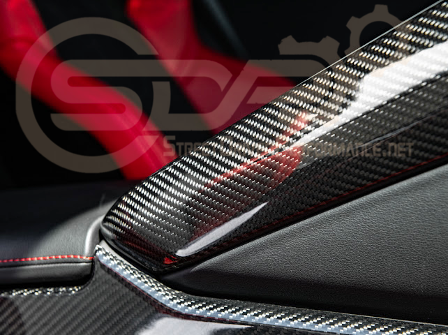 2020-Up Corvette C8 | CARBON FIBER Center Console Armrest Right Trim Panel Cover