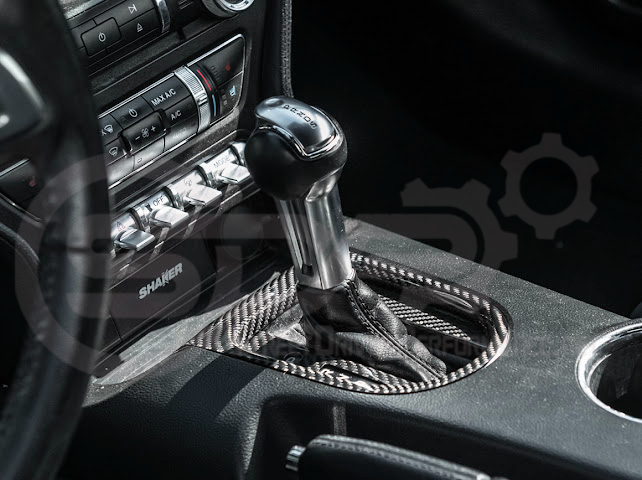 2015-2023 FORD MUSTANG S550 | CARBON FIBER CENTER GEAR SHIFT PANEL TRIM COVER