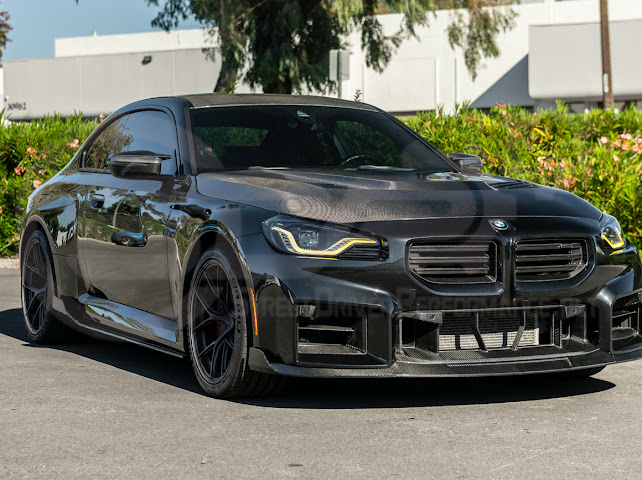 2023-Up BMW G87 M2 | V Style CARBON FIBER Front Vented Heat Extraction Hood