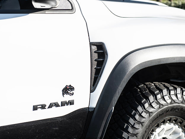 2019-UP RAM 1500 TRX CARBON FIBER SIDE DOOR FENDER VENT TRIM