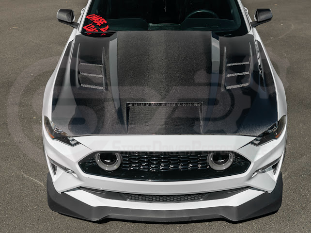 2018-2023 FORD MUSTANG S550 | TERMINATOR STYLE CARBON FIBER FRONT AIR VENTED HOOD