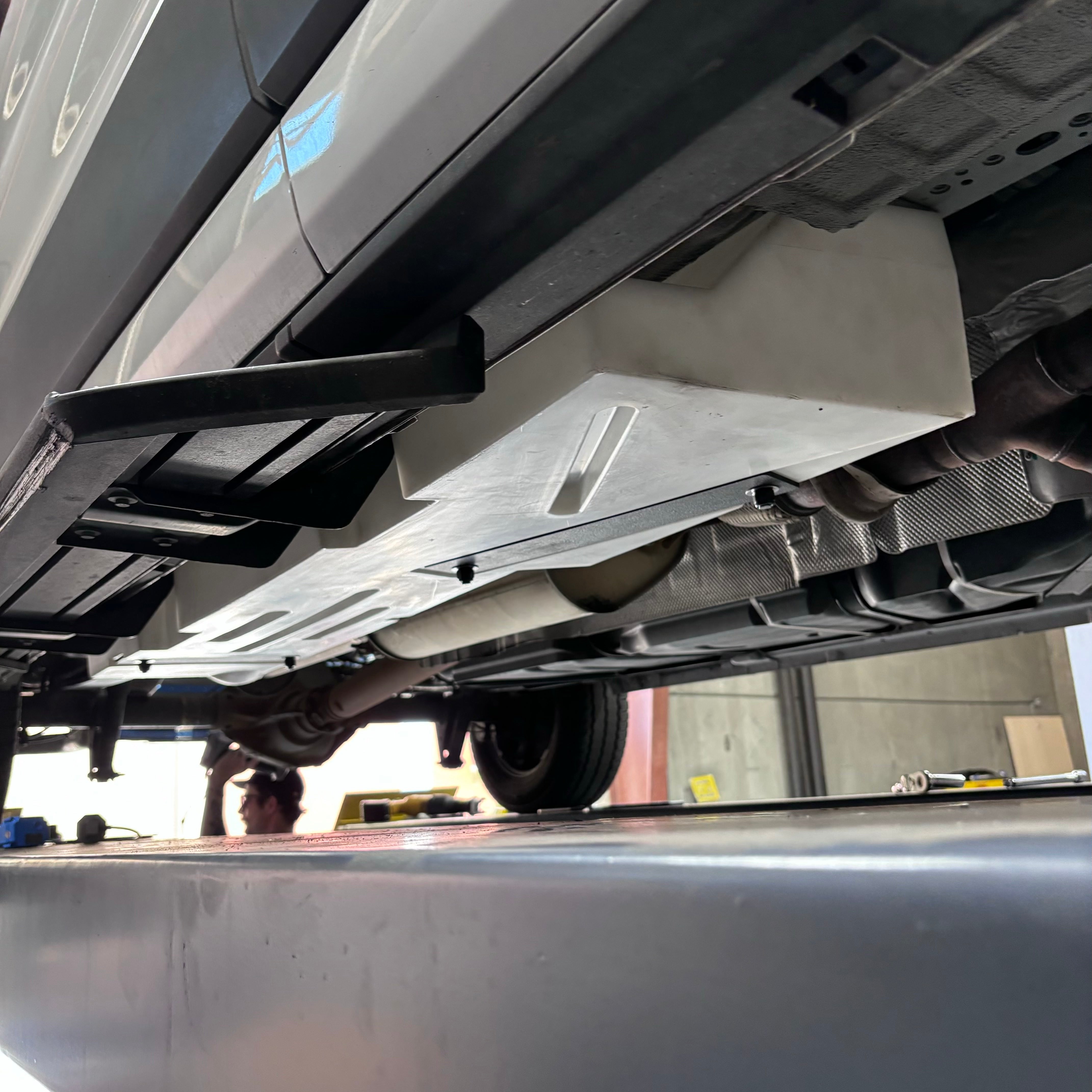 20 Gallon Passenger Side Undercarriage Fresh Water Tank for 2015-2024 Ford Transit 148" & 148" EXT