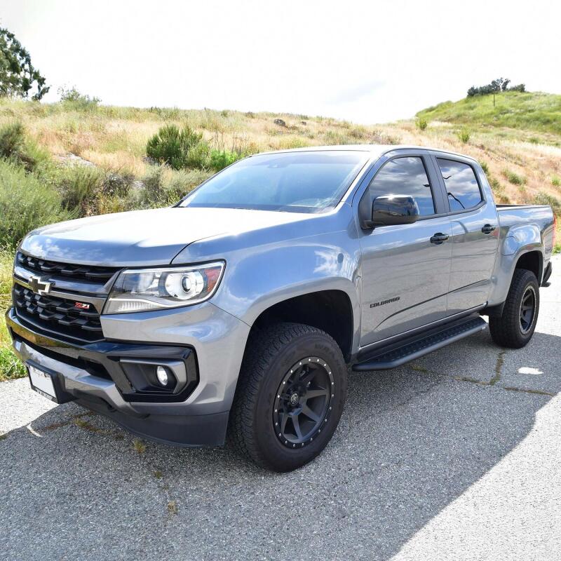 Westin 15-24 GMC Canyon Crew Cab Outlaw Running Boards - Textured Black