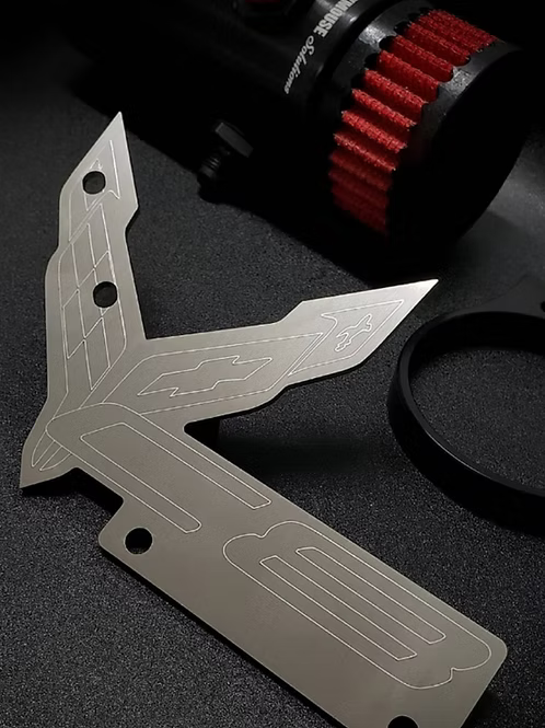 MIGHTY MOUSE SOLUTIONS - C8 WILD