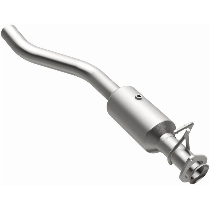 MagnaFlow 22-24 Ford F-650 V8 7.3L Underbody Direct Fit Catalytic Converter