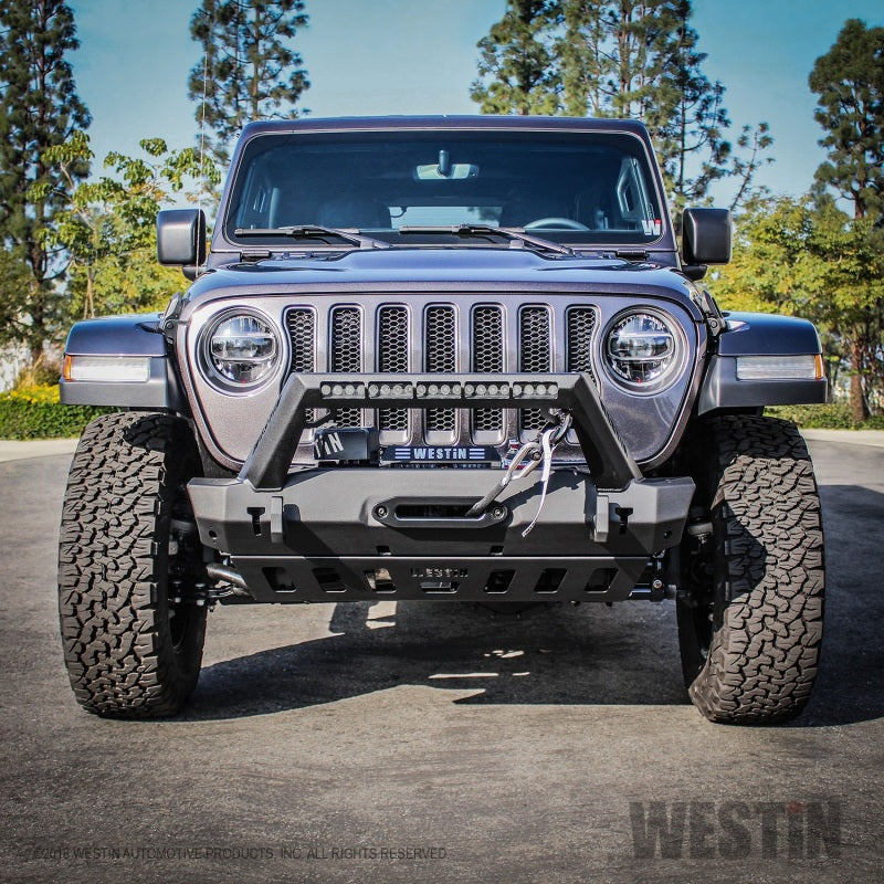 Westin 18-19 Jeep Wrangler JL WJ2 Stubby Front Bumper - Textured Black