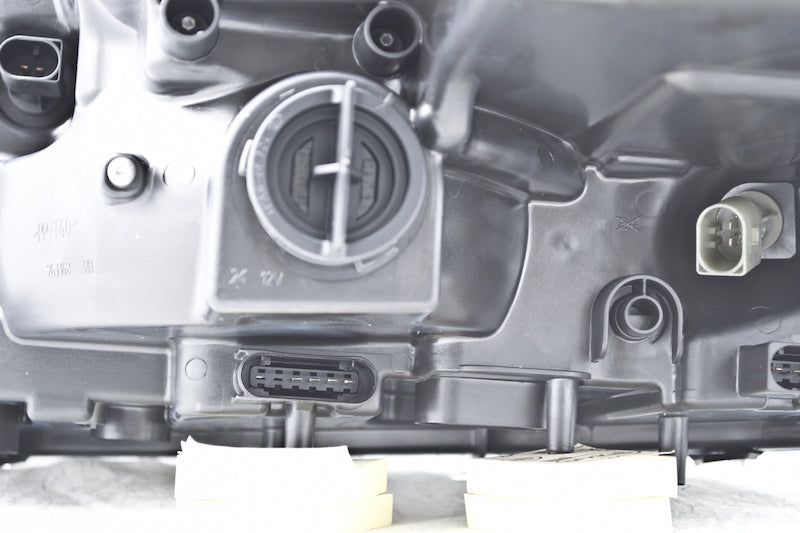 Hella 2008-2008 Mercedes-Benz ML320 Headlight Assembly