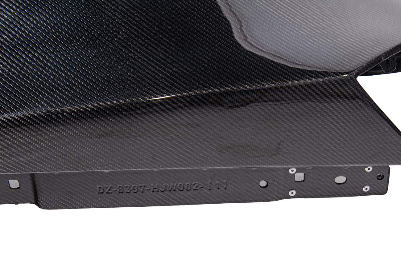 2009-2015 CTS-V V2 | Carbon Fiber Fenders