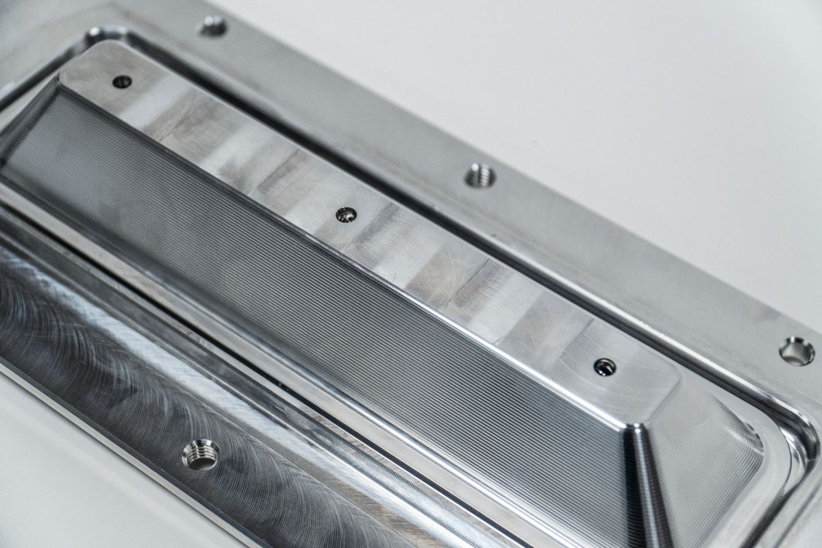 LS BILLET RACING VALLEY COVER