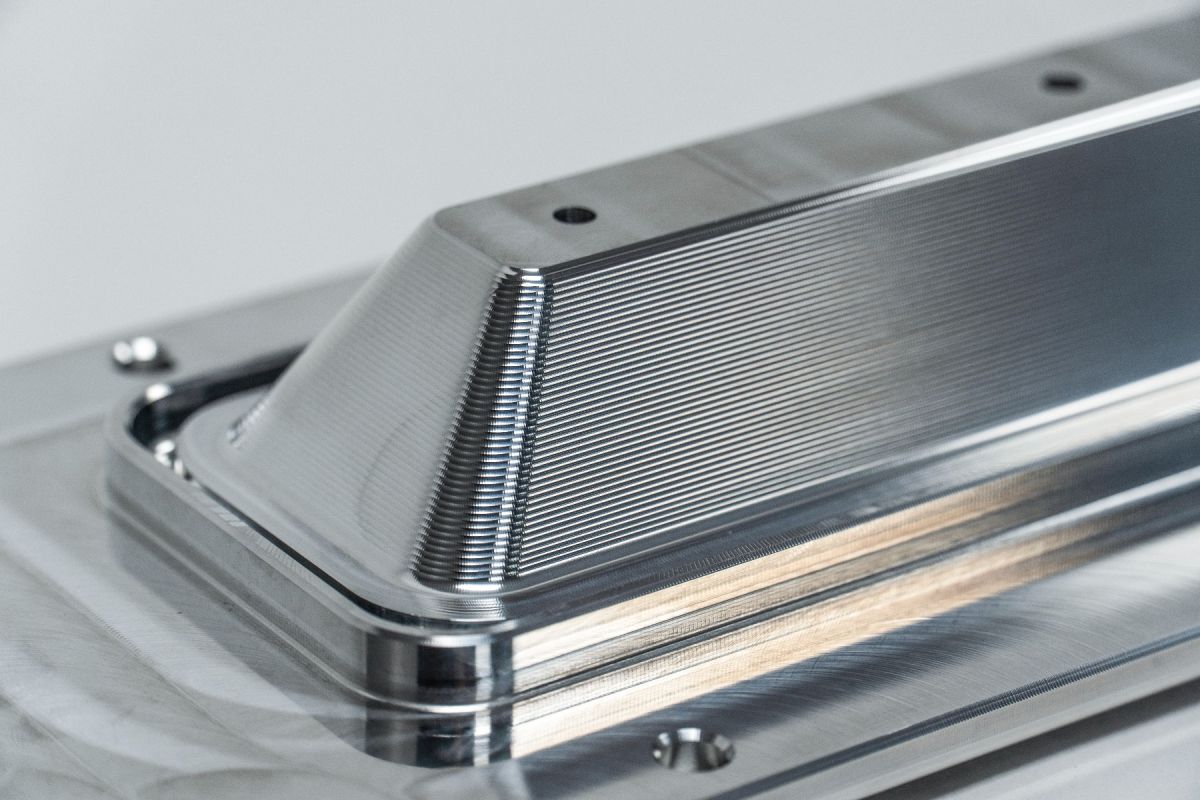 LS BILLET RACING VALLEY COVER