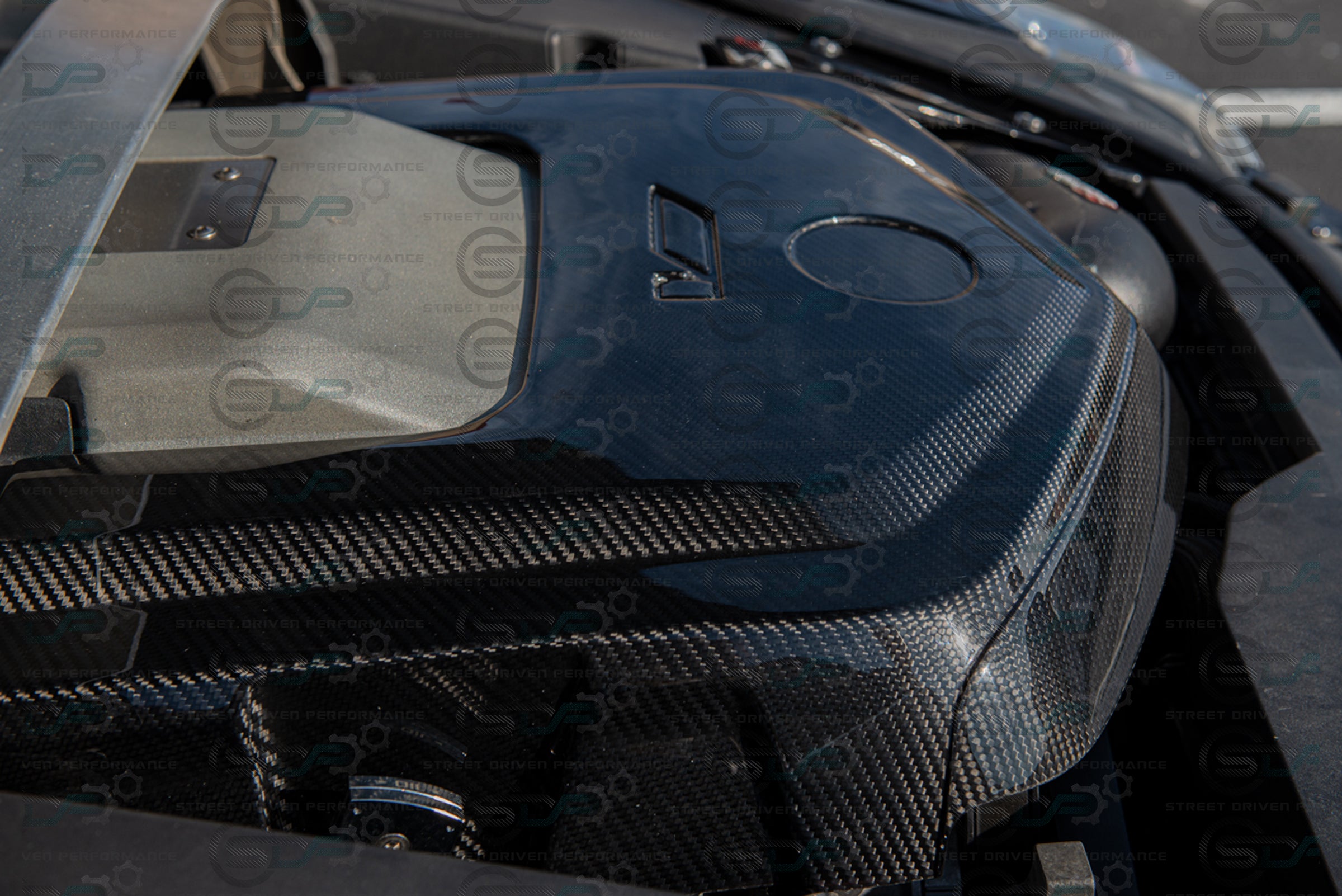 2009-2015 CTS-V V2 - Carbon Fiber Engine Cover for Chevrolet LSx LSA Supercharged engines using a CTS-V Lid