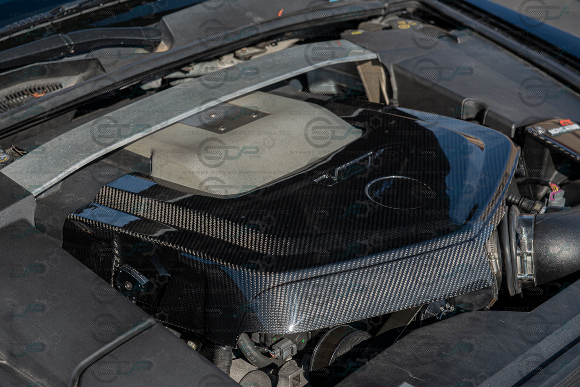 2009-2015 CTS-V V2 - Carbon Fiber Engine Cover for Chevrolet LSx LSA Supercharged engines using a CTS-V Lid