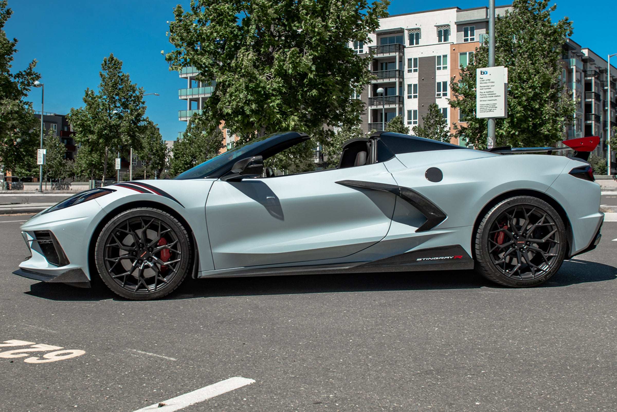 2020+ C8 Corvette - "5VM Style" Side Skirt / Rocker Panel Ground Effects