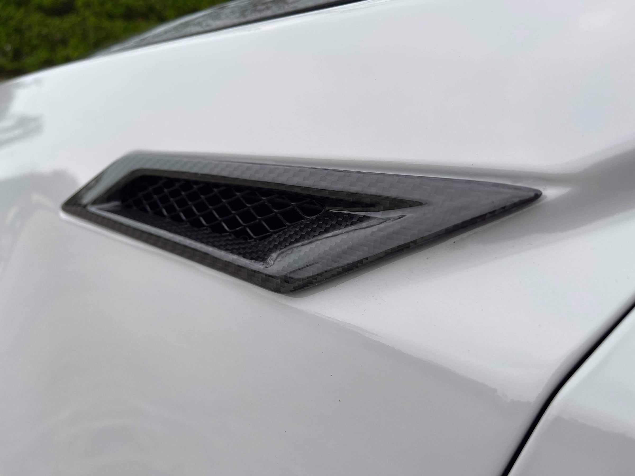 2009-2015 CTS-V V2 - Carbon Fiber Fender Vents
